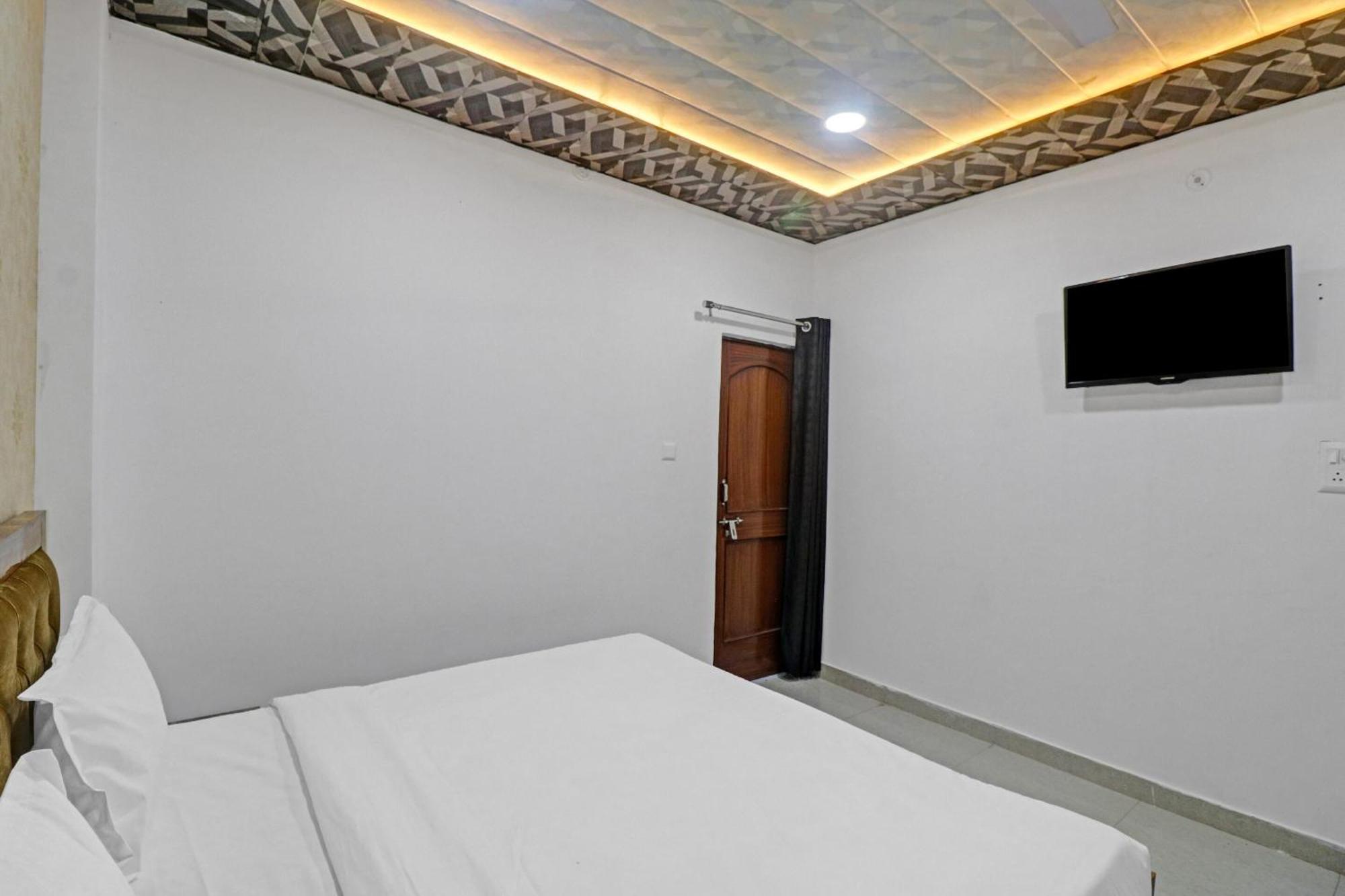 Hotel O Paras Palace Kanpur Exterior foto