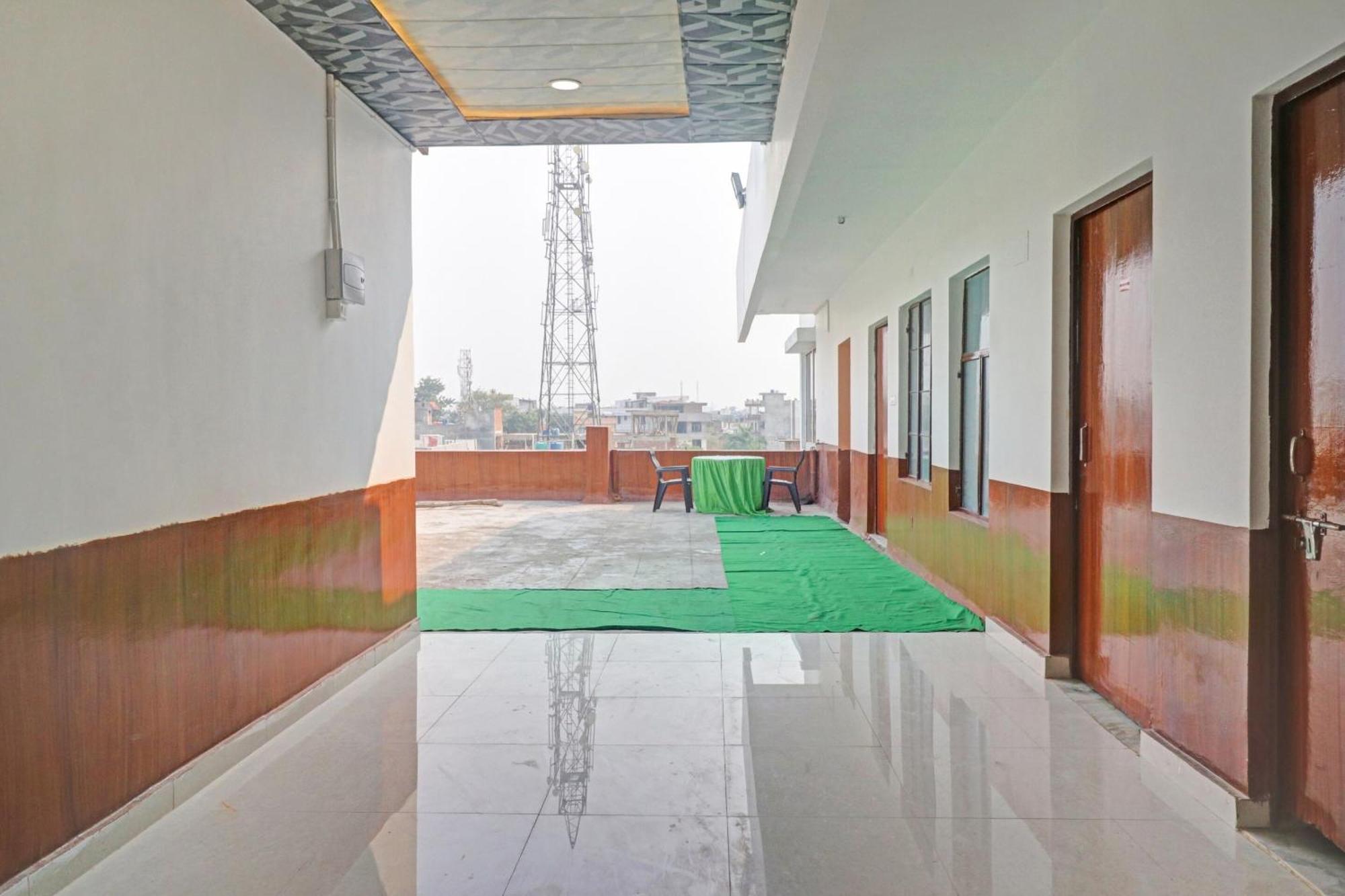 Hotel O Paras Palace Kanpur Exterior foto